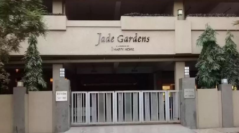 main-entrance-gate-jade-gardens-happy-home-group-ghatkopar-east-mumbai-maharashtra-set-3