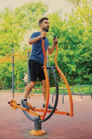 outdoor-gym-amenities-71-midtown-paradigm-realty-chembur-east-mumbai-maharashtra-set-3
