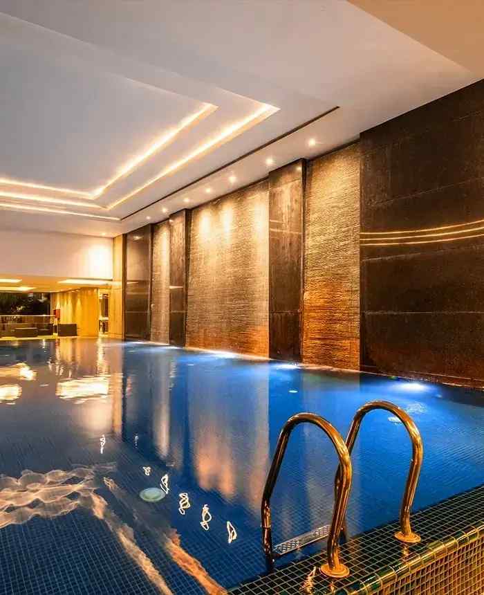 temperature-controlled-swimming-pool-amenities-sunteck-signia-isles-bandra-east-mumbai-maharashtra-set-3