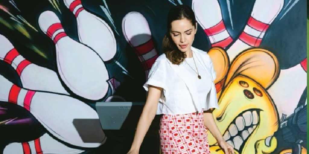 bowling-alley-amenities-neelam-sylph-residences-mulund-east-mumbai-maharashtra-set-3