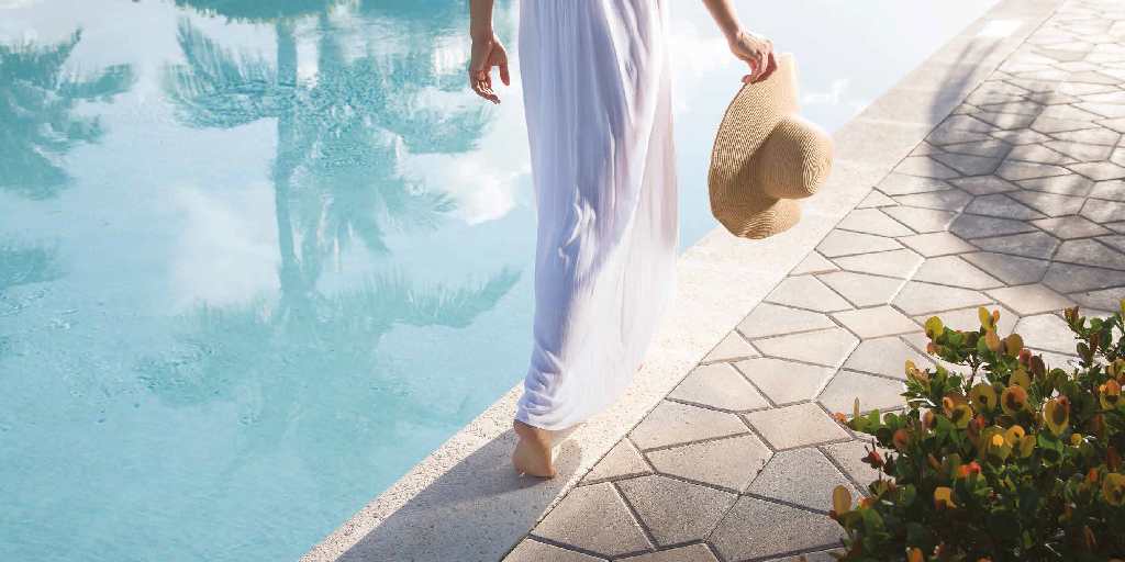 rooftop-swimming-pool-amenities-rustomjee-ocean-vista-rustomjee-group-versova-andheri-west-mumbai-maharashtra-set-3
