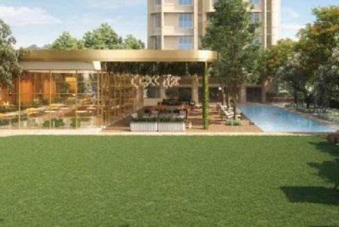 large-sports-lawn-amenities-lodha-vero-lodha-group-sion-west-matunga-east-mumbai-maharashtra-set-3