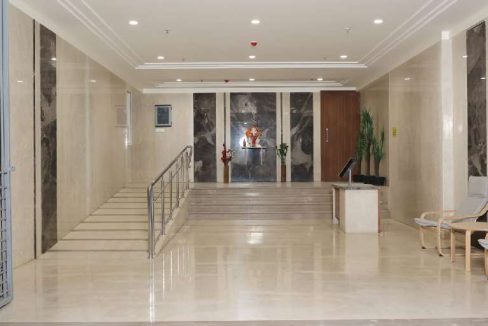 entrance-lobby-kukreja-complex-bhnadup-west-mumbai-maharashtra-set-3