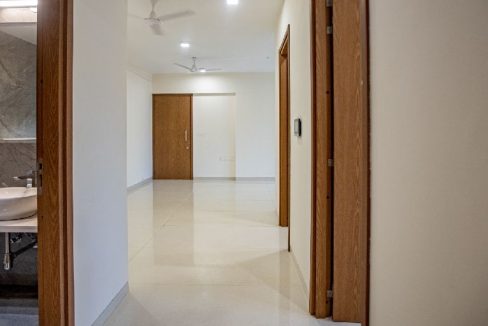 internal-passage-kukreja-complex-bhnadup-west-mumbai-maharashtra-set-3