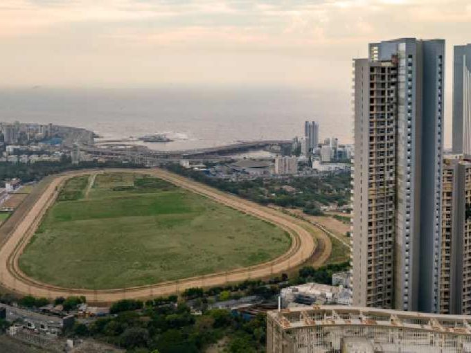 building-evening-view-shapoorji-pallonji-minerva-mahalaxmi-mumbai-set-3