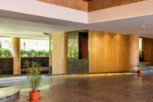 grand-entrance-lobby-sunteck-signia-pearl-bkc-bandra-east-mumbai-maharashtra-set-3