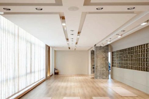 yoga-room-amenities-kings-my-home-kings-builders-developers-sion-chunabhatti-mumbai-maharashtra-set-3