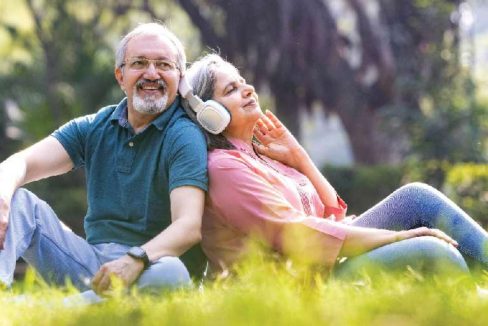 senior-citizen-sitout-area-amenities-sugee-vayu-mulund-west-mumbai-maharashtra-set-3