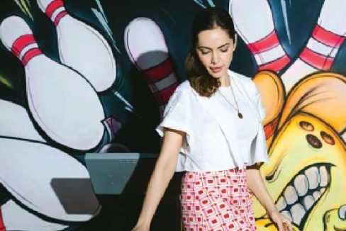 bowling-alley-amenities-neelam-sylph-residences-mulund-east-mumbai-maharashtra-set-3