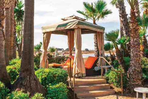 floating-cabanas-amenities-sheth-one-marina-marine-lines-mumbai-maharashtra-set-3